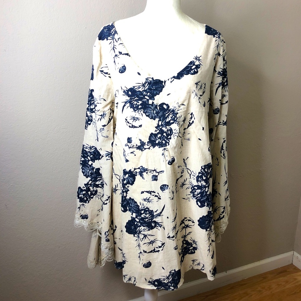 PPLAClothing NWT Garland belle sleeve dress